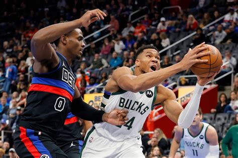 How to watch Celtics vs. Bucks: TV channel, NBA live stream info, start.